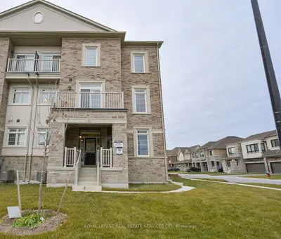 2 Paisley Drive, Bradford West Gwillimbury, On L3z 4p3