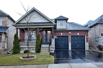 492 Kwapis Boulevard, Newmarket, On L3x 3k6
