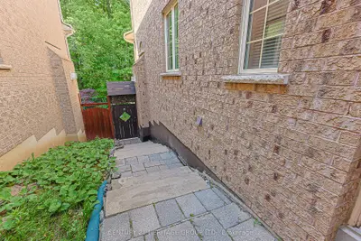 385 Maria Antonia Road, Vaughan, On L4h 2x9