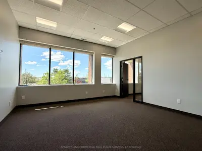 180 Jardin Drive 9, Vaughan, On L4k 1x8