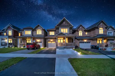 2218 Lozenby Street, Innisfil, On L9s 0m8