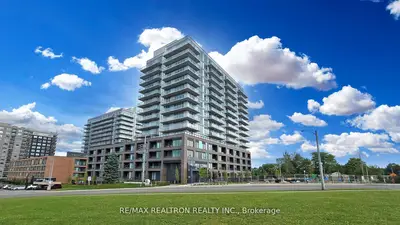 185 Deerfield Road 909, Newmarket, On L3y 0g7