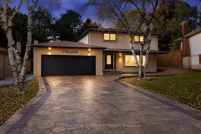 77 Beswick Drive, Newmarket, On L3y 1e8