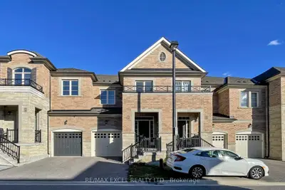 14 Twinflower Lane, Richmond Hill, On L4e 1e7