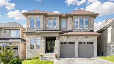 40 Hackett Street, East Gwillimbury, On L9n 0p8