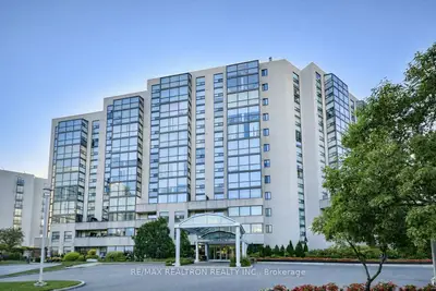 20 Harding Boulevard 711, Richmond Hill, On L4c 9s4