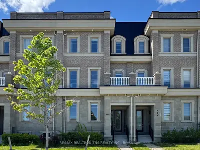 9442 Bayview Avenue, Richmond Hill, On L4c 5g9