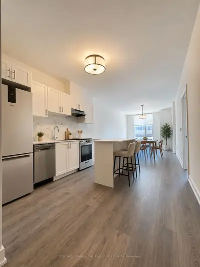 715 Davis Drive 309b, Newmarket, On L3y 0j1