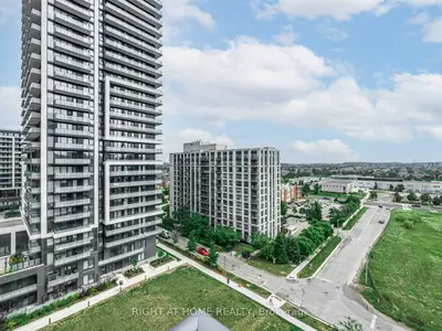 65 Oneida Crescent 1010, Richmond Hill, On L4b 4t9