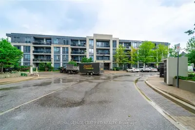 95 North Park Road 311, Vaughan, On L4j 0j1