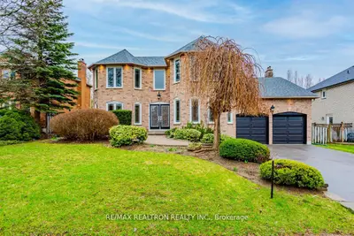 442 Mill Street, Richmond Hill, On L4c 7x5