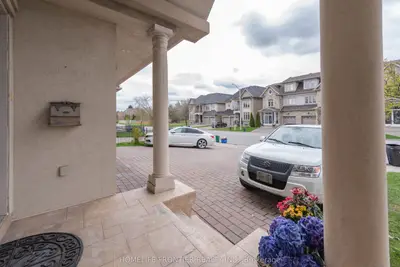 79 Elm Avenue, Richmond Hill, On L4c 6k8