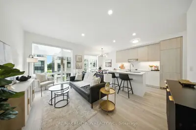 8 Walder Lane H308, Richmond Hill, On L4s 0p7
