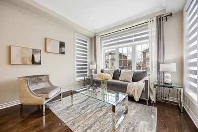 9 Pavarotti Street, Richmond Hill, On L4e 0r5