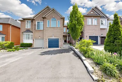 8a Casa Grande Street, Richmond Hill, On L4s 1r5