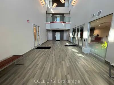 525 Cochrane Drive 202, Markham, On L3r 8e3