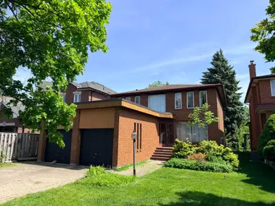 75 Spruce Avenue, Richmond Hill, On L4c 6v9