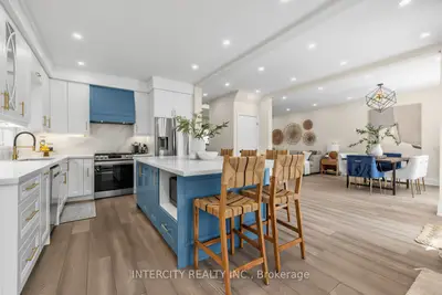 75 Canoe Court, Richmond Hill, On L4e 3y2