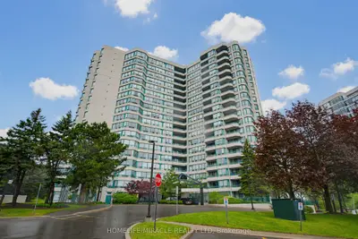 7250 Yonge Street Ph211, Vaughan, On L4j 7x1
