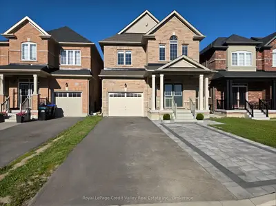 2207 Lozenby Street, Innisfil, On L9s 0m9