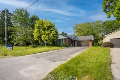 17 Kinsley Street, King, On L0g 1n0