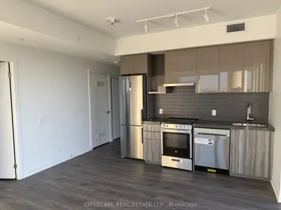 Condo Apartment in Vaughan