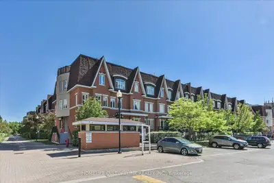 Condo Townhouse in Markham
