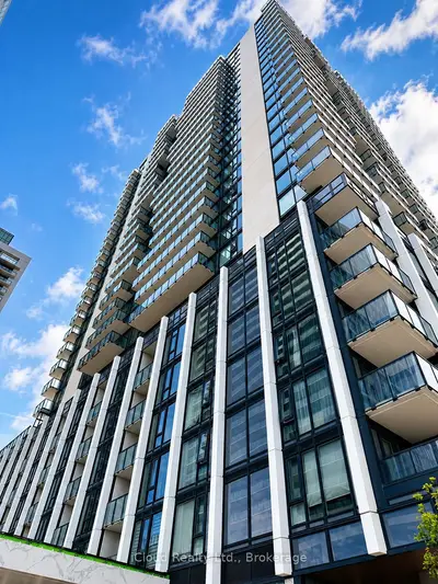 Condo Apartment in Vaughan