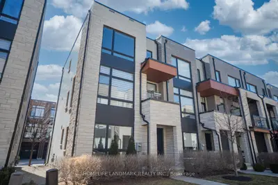 Att/Row/Townhouse in Vaughan