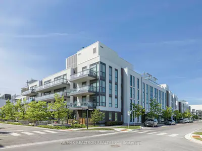 Condo Apartment in Innisfil