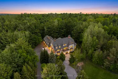 35 Kingswood Drive, King, On L7b 1k8