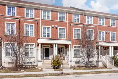 Att/Row/Townhouse in Markham