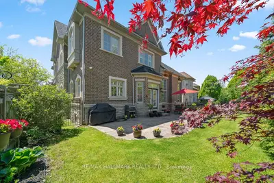 321 Grand Vellore Crescent, Vaughan, On L4h 0n7