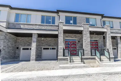 Att/Row/Townhouse in Markham