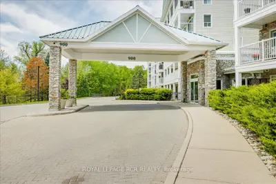 900 Bogart Mill Trail 212, Newmarket, On L3y 8v5
