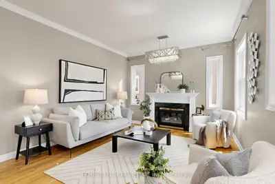 Detached in Richmond Hill