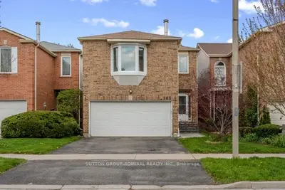 105 Carl Tennen Street, Vaughan, On L4j 7b9