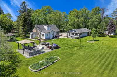 Detached in Uxbridge