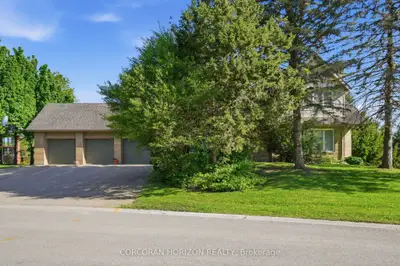 Detached in King