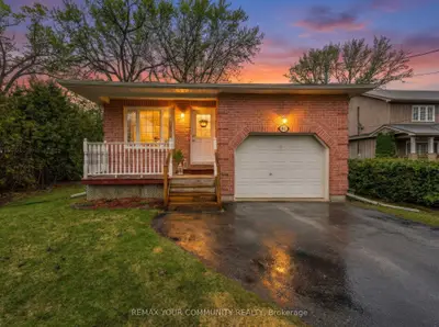 81 Fairpark Lane, Georgina, On L0e 1r0