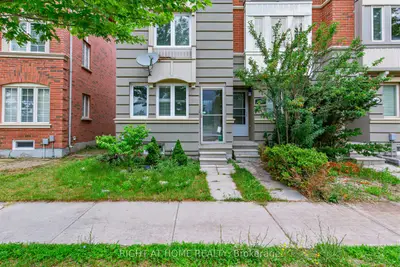 Att/Row/Townhouse in Markham