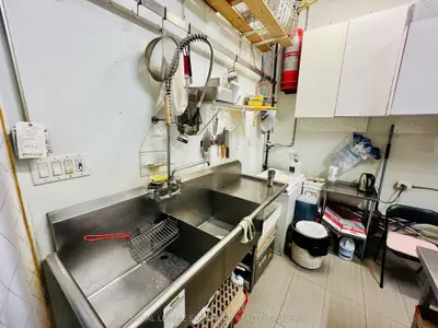 7181 Yonge Street 243, Markham, On L3t 0c7