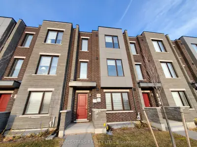 Att/Row/Townhouse in Vaughan
