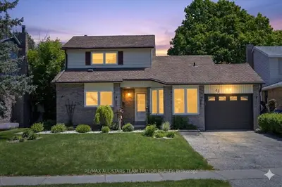 Detached in Newmarket