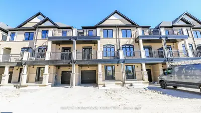 Att/Row/Townhouse in Innisfil