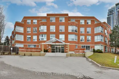 9 Chalmers Road 101, Richmond Hill, On L4b 3n3