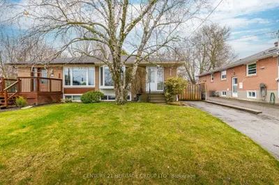 Semi-Detached in Newmarket