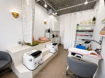7181 Yonge Street 236, Markham, On L3t 0c7
