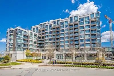 Condo Apartment in Markham