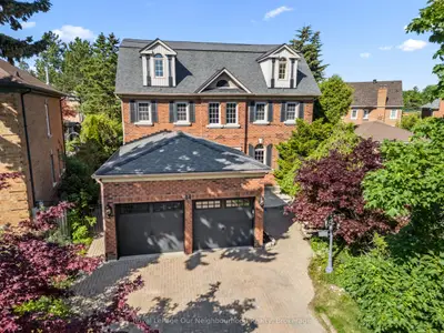 Detached in Richmond Hill